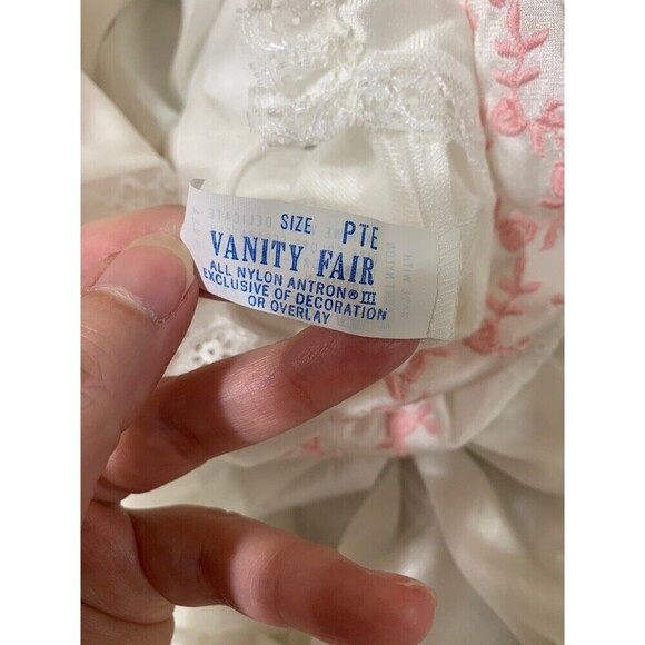 Vintage 70’s New Old Stock Vanity Fair S Embroidered Nightgown Snuggallure (K5) - Picture 10 of 11